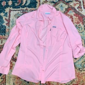 Columbia button-down long sleeve shirt will roll tabs size Medium